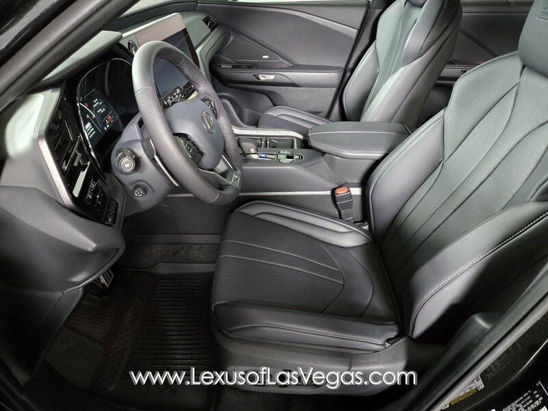 2026 Lexus TX 500h F-Sport - Photo 10