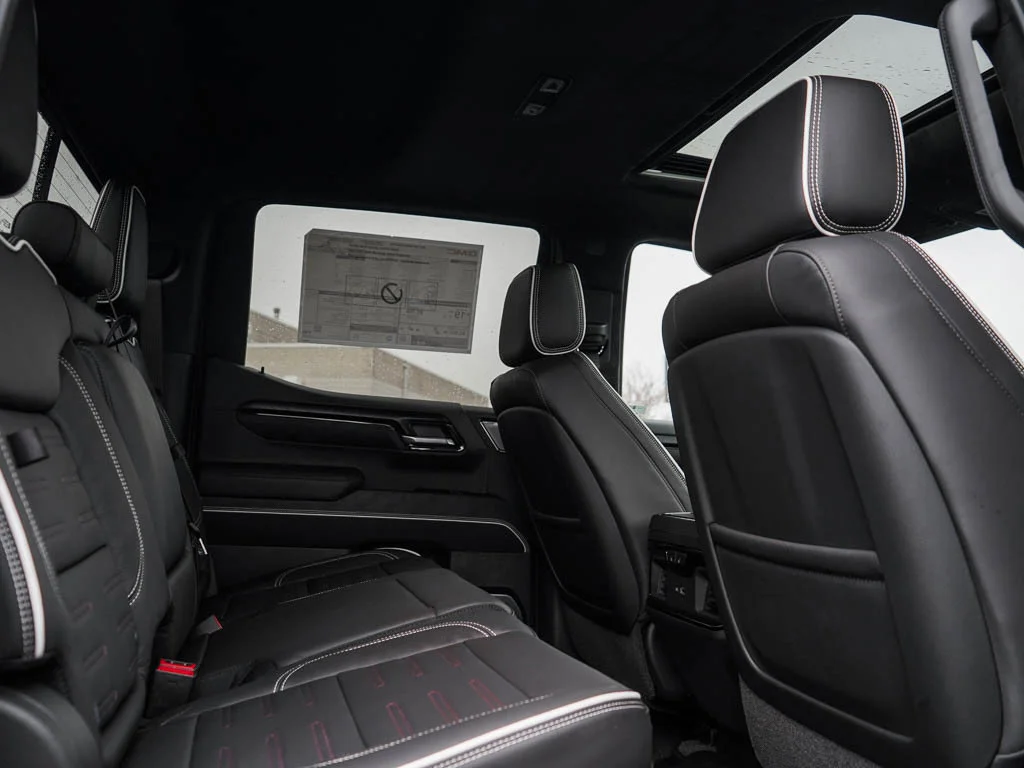 2026 GMC Sierra 1500 AT4X - Photo 9