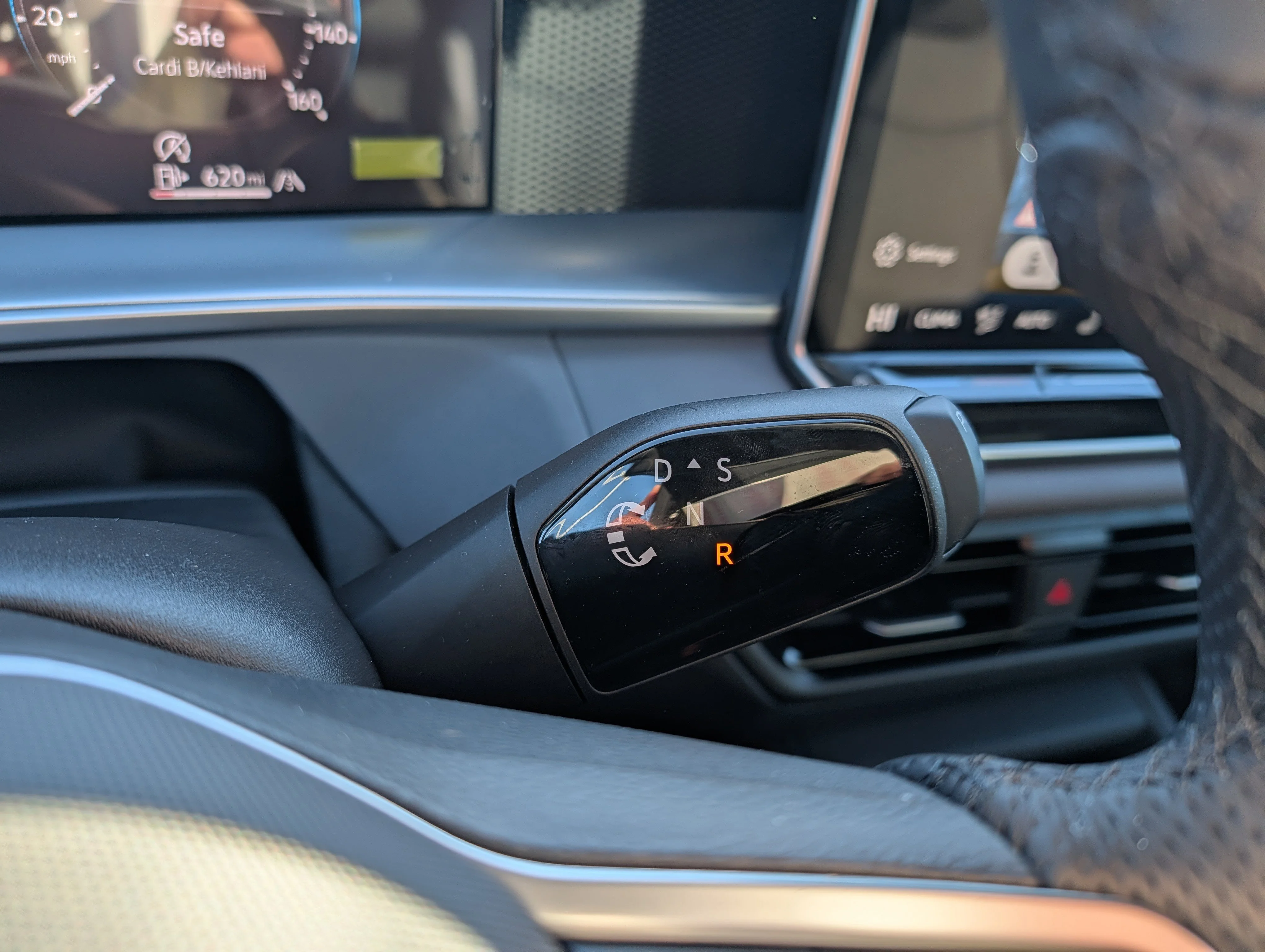 2026 Volkswagen Tiguan SE R-LINE BLACK - Photo 12