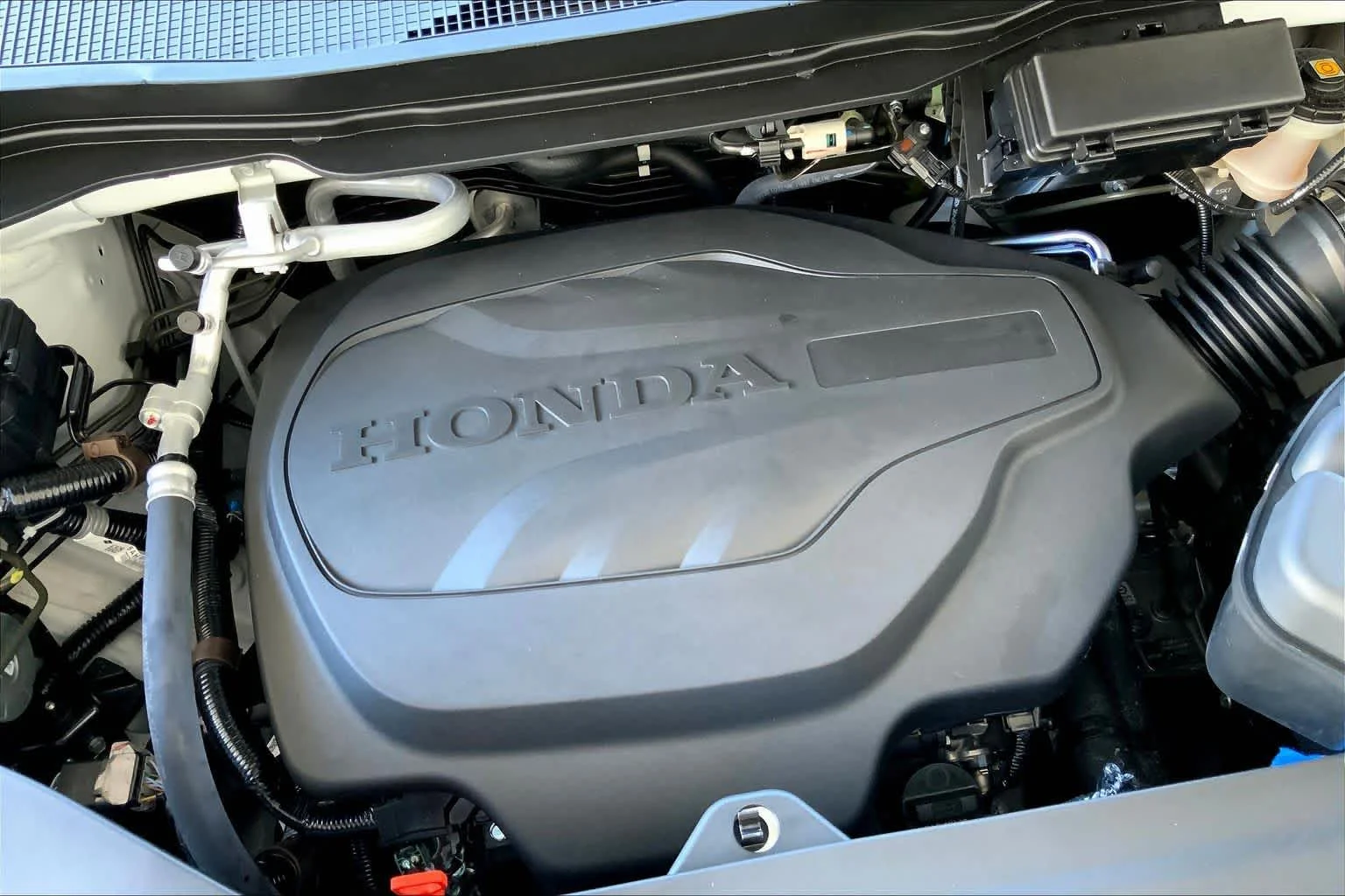 New 2026 Platinum White Pearl Honda RTL image 17