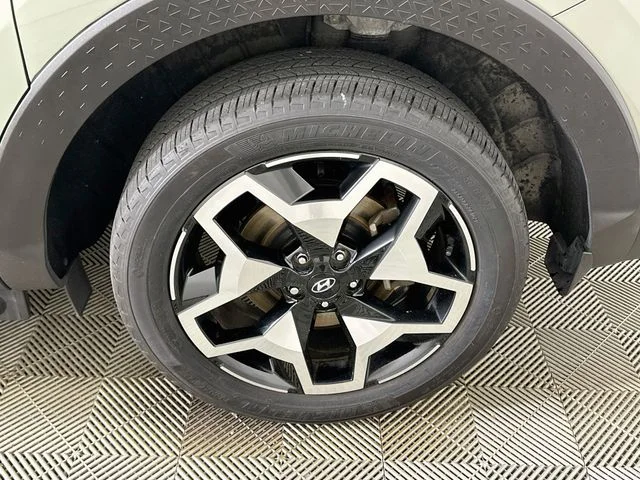 Certified Pre-Owned 2023 Hyundai Santa Cruz Limited