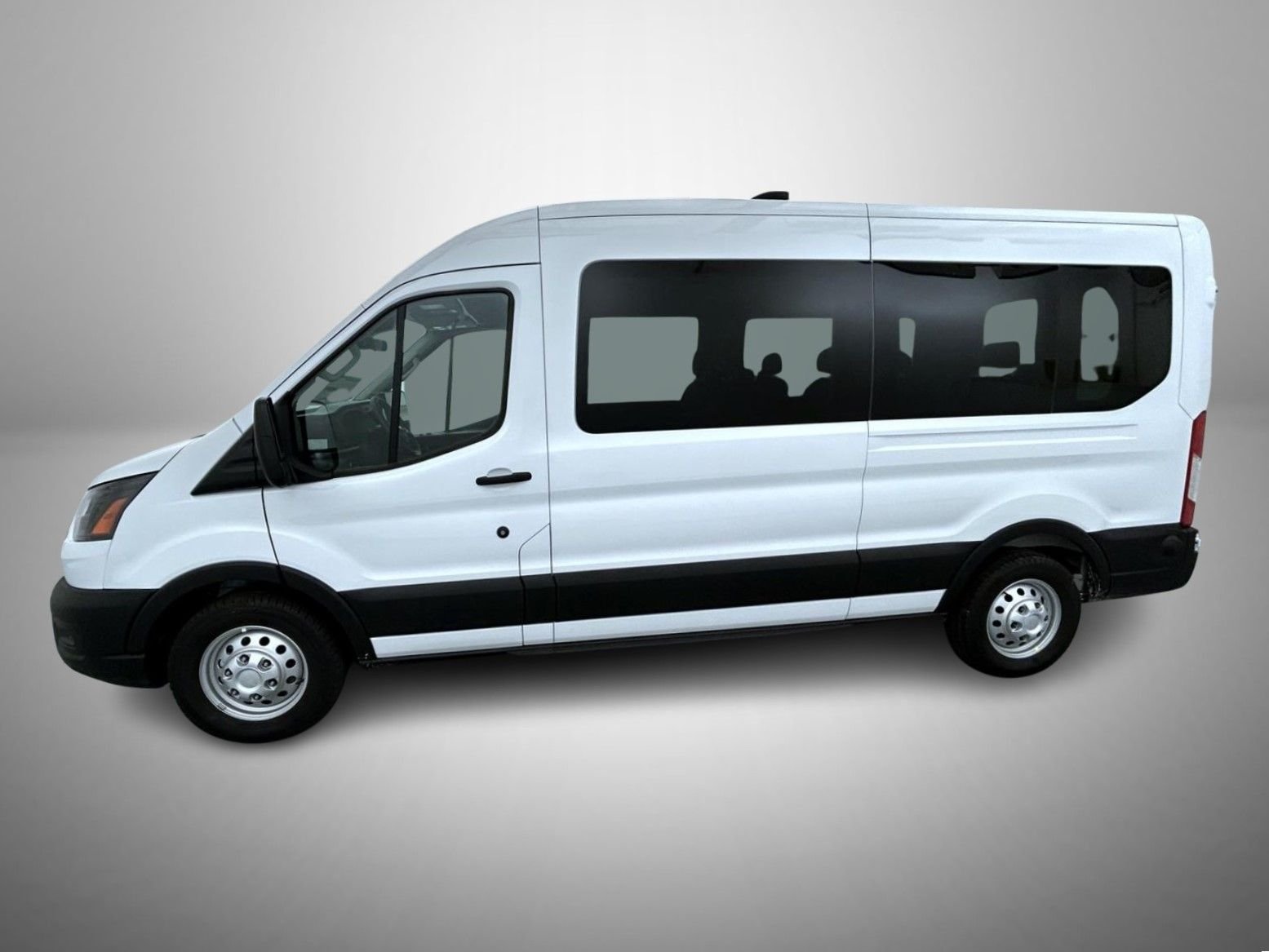New 2026 Oxford White Ford XL image 8