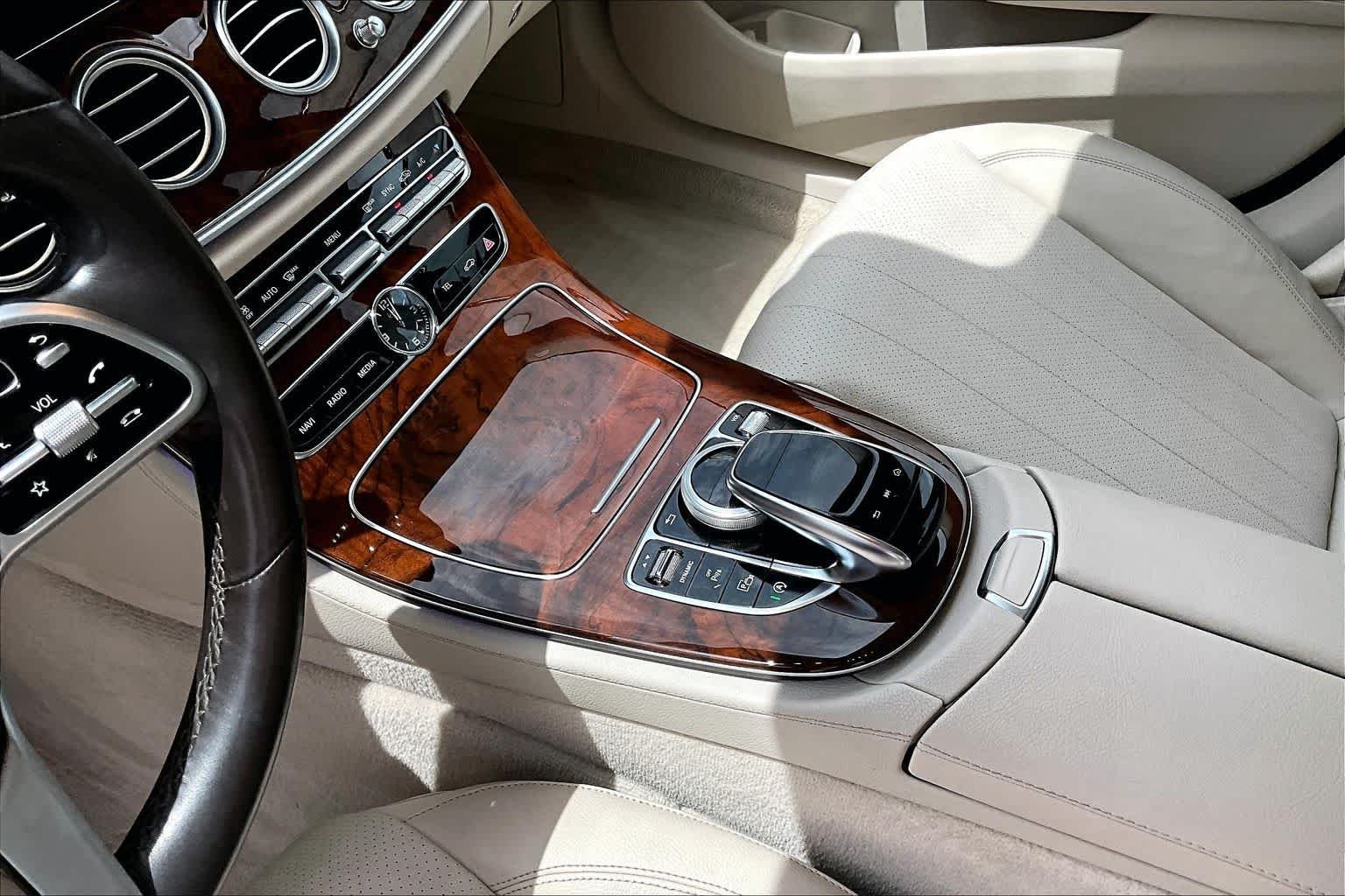 Used 2020 Lunar Blue Metallic Mercedes-Benz E 350 image 17