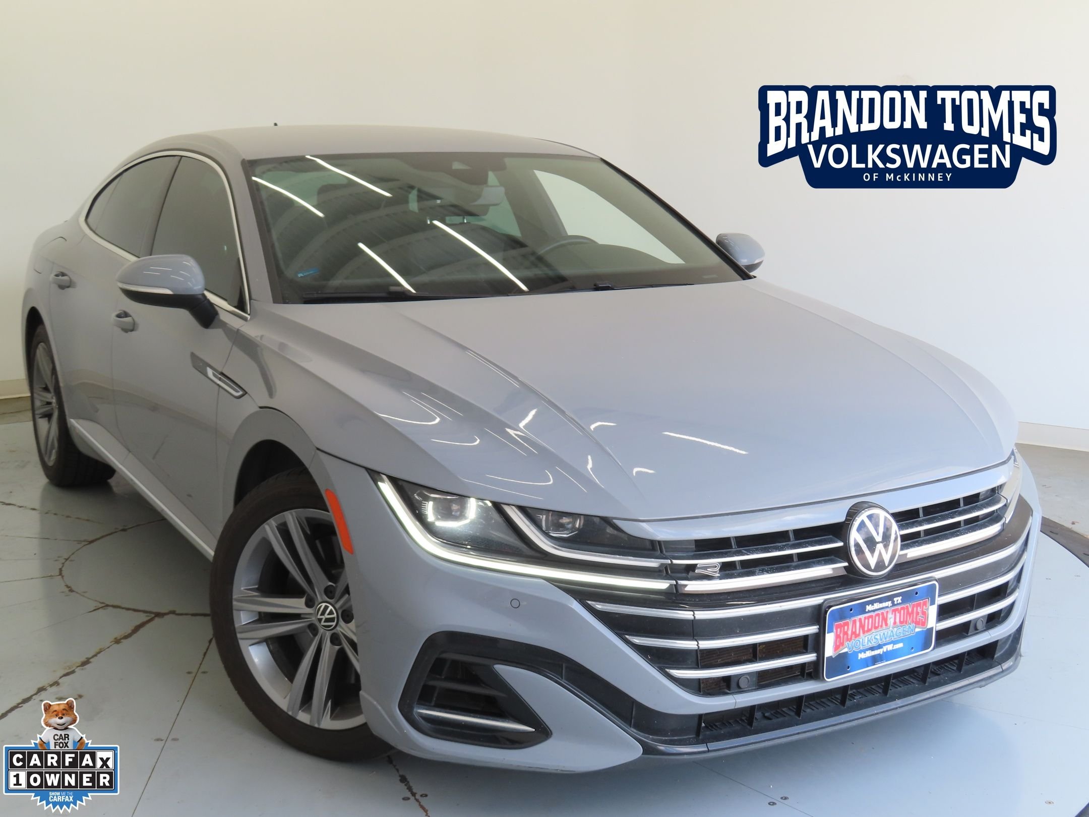 2023 Volkswagen Arteon SE R-LINE's photo