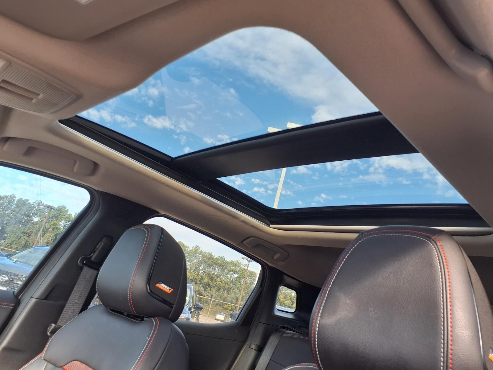 2026 Nissan Kicks photo 17 of 26