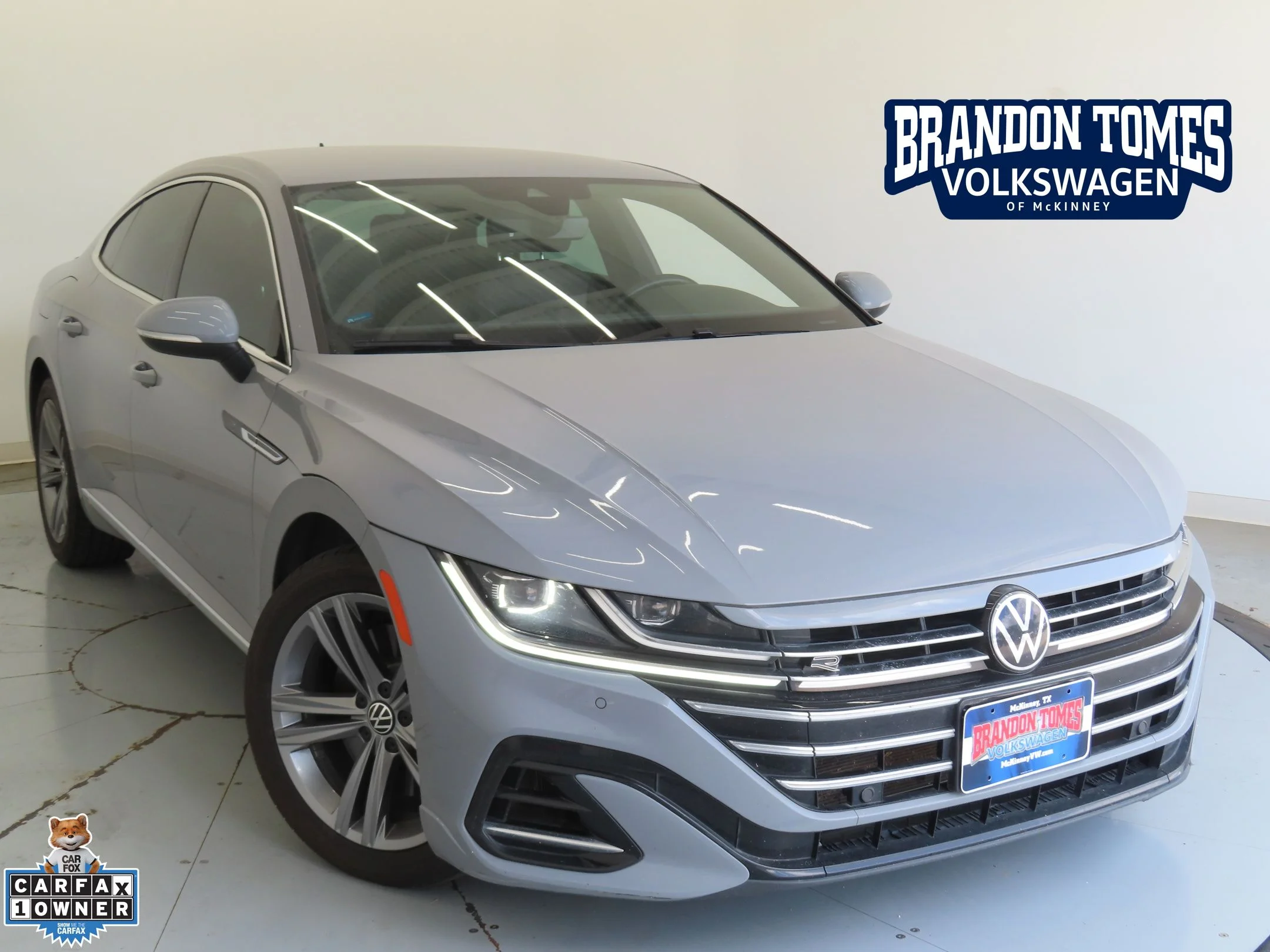 Used 2023 Gray Volkswagen 2.0T SE R-Line image 1