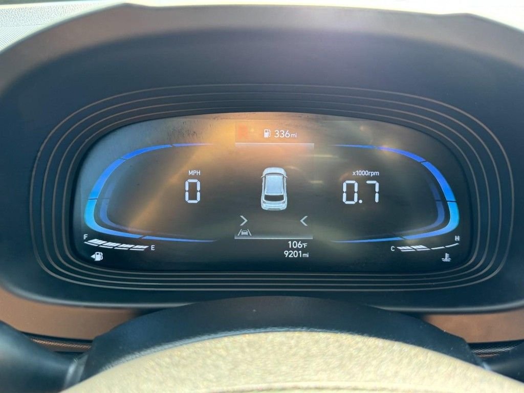 2025 Hyundai Venue SEL - Photo 23