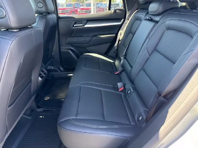 New 2027 Sterling Metallic GMC Elevation image 27