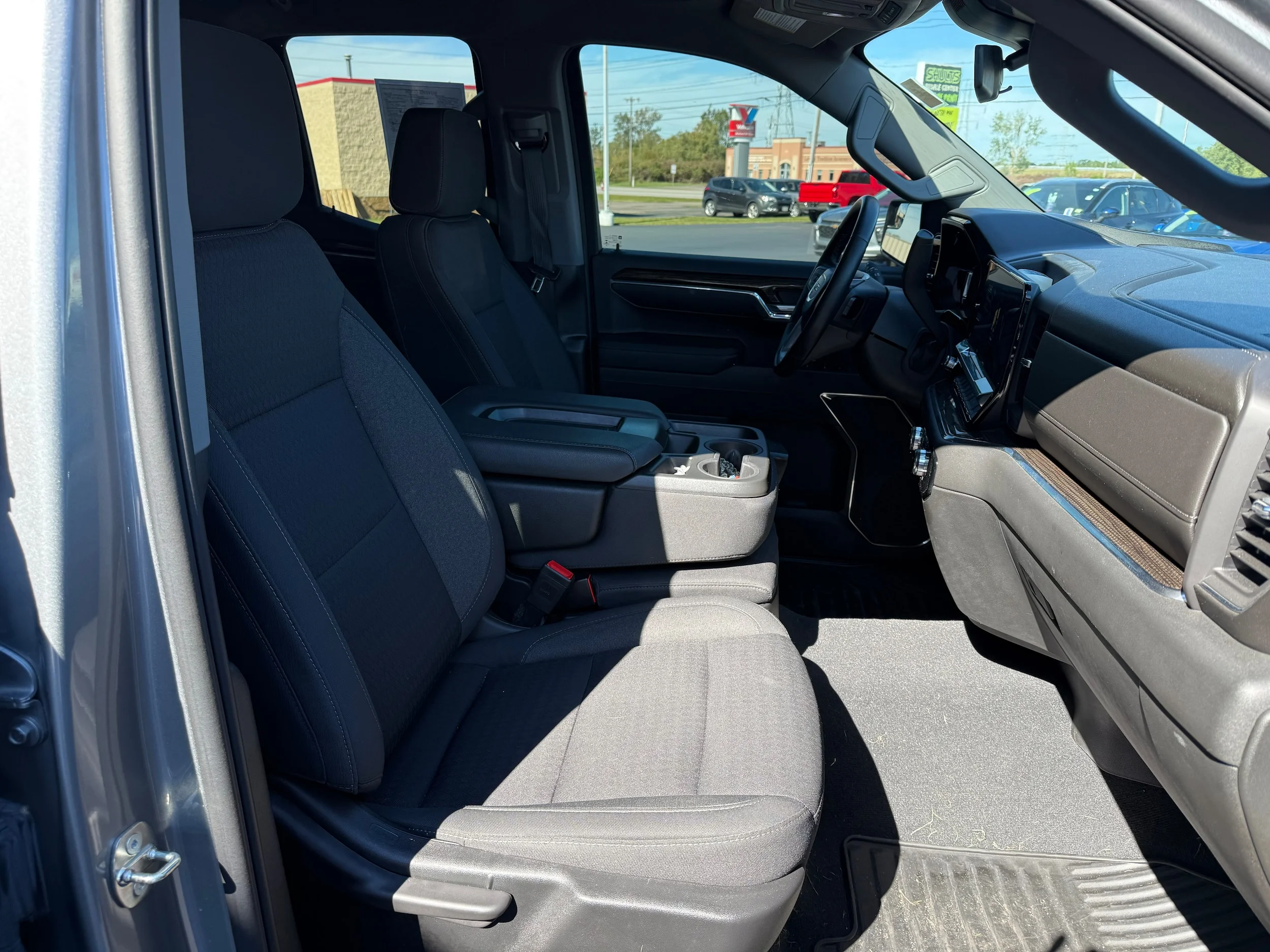Used 2023 Sterling Metallic GMC Elevation image 24