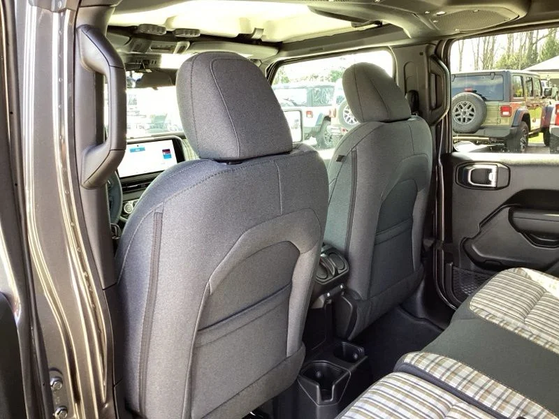 New 2026 Granite Crystal Metallic Clear-Coat Exterior Paint Jeep 85th Anniversary Edition image 22