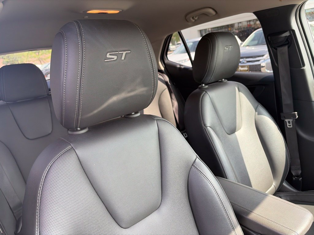 Used 2024 White Buick Sport Touring image 12