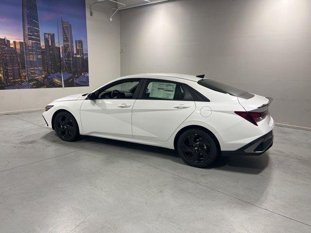 New 2026 White Hyundai SEL Sport image 4