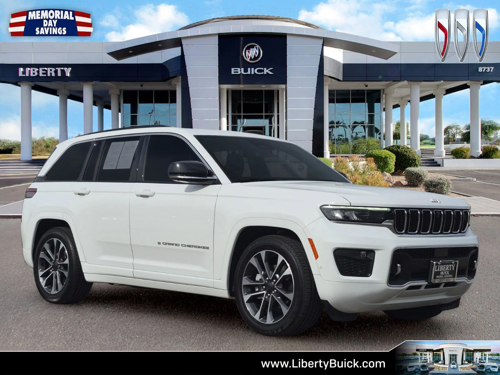 2024 Jeep Grand Cherokee Overland 4x4's photo