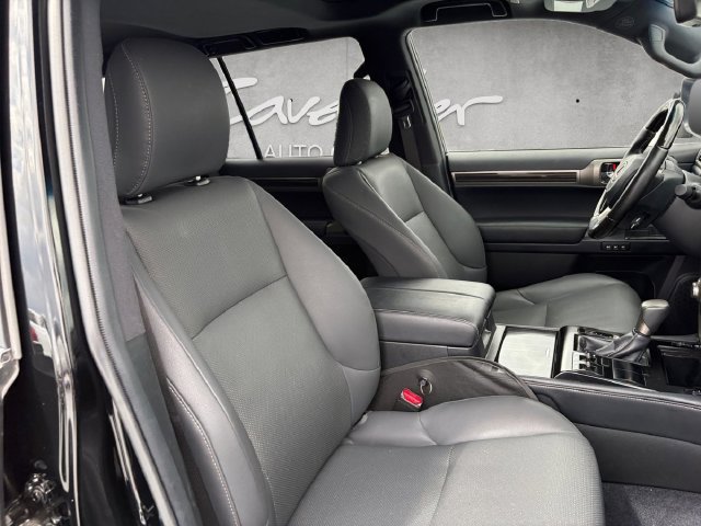 Used 2021 Black Lexus 460 image 24