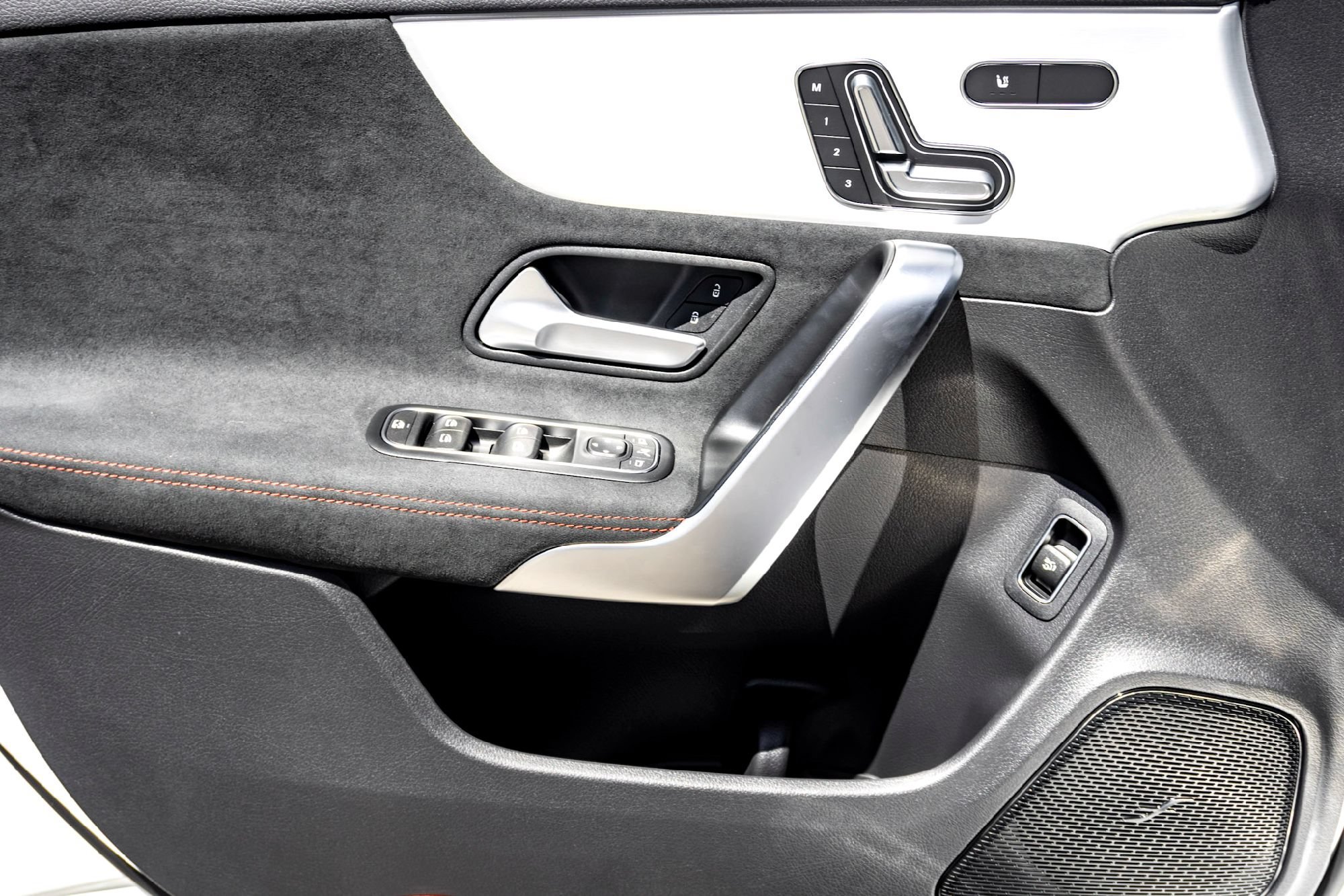 New 2026 Polar White Mercedes-Benz CLA 250 image 7