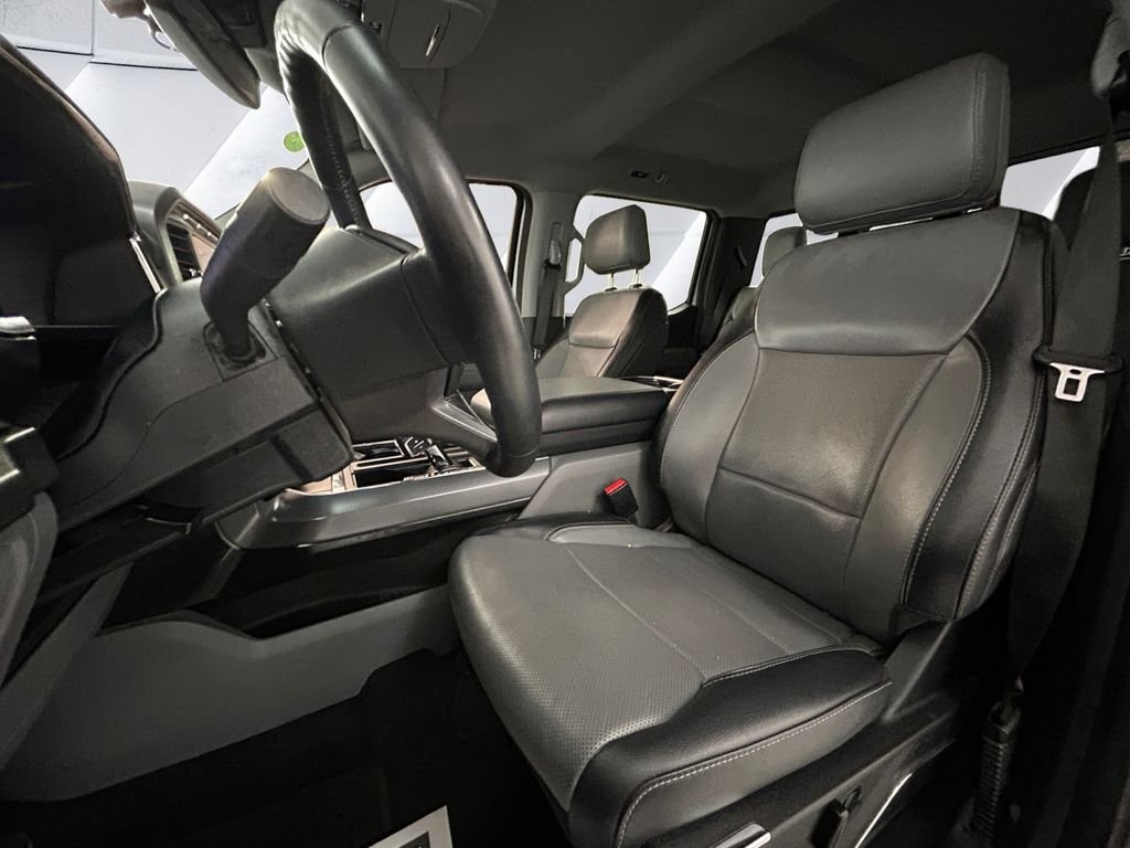 Used 2023 White Ford Lariat image 8