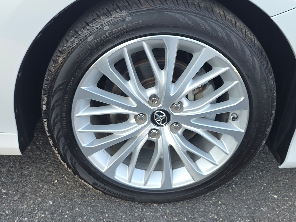 2018 Toyota Camry XLE - Photo 19