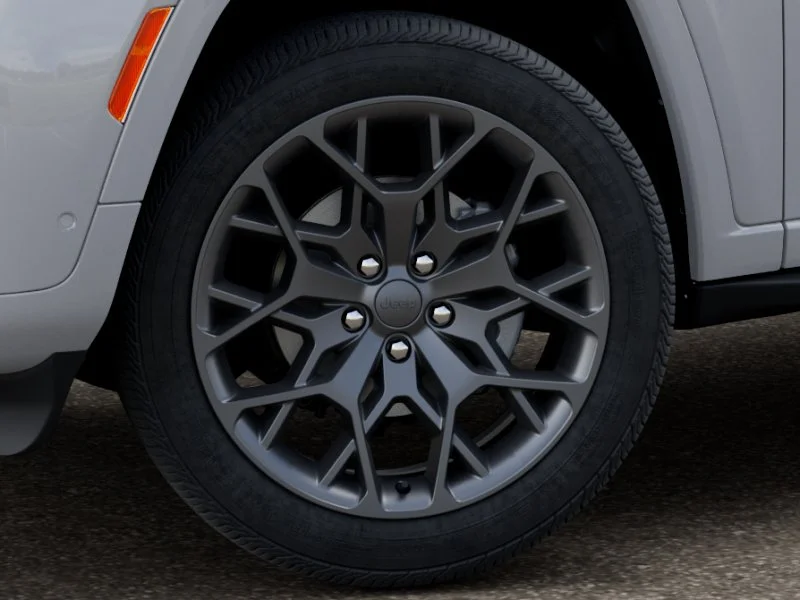 New 2026 Bright White Clear-Coat Exterior Paint Jeep Summit image 4