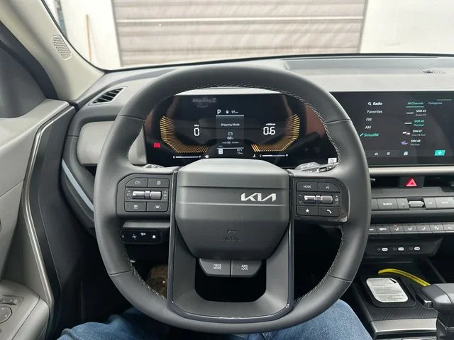 New 2027 Ivory Silver Kia S image 12