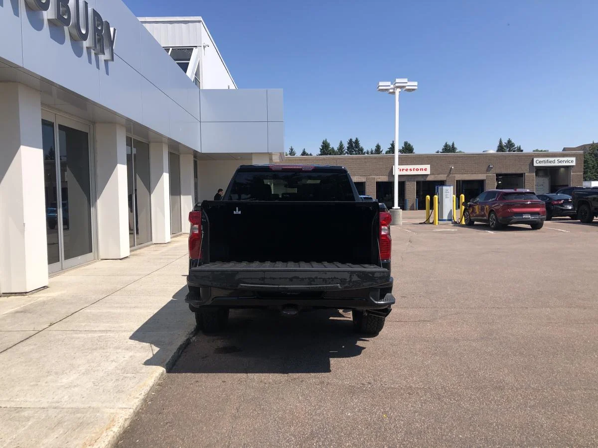 New 2026 Black Chevrolet 4wd Crew Cab 147 image 7