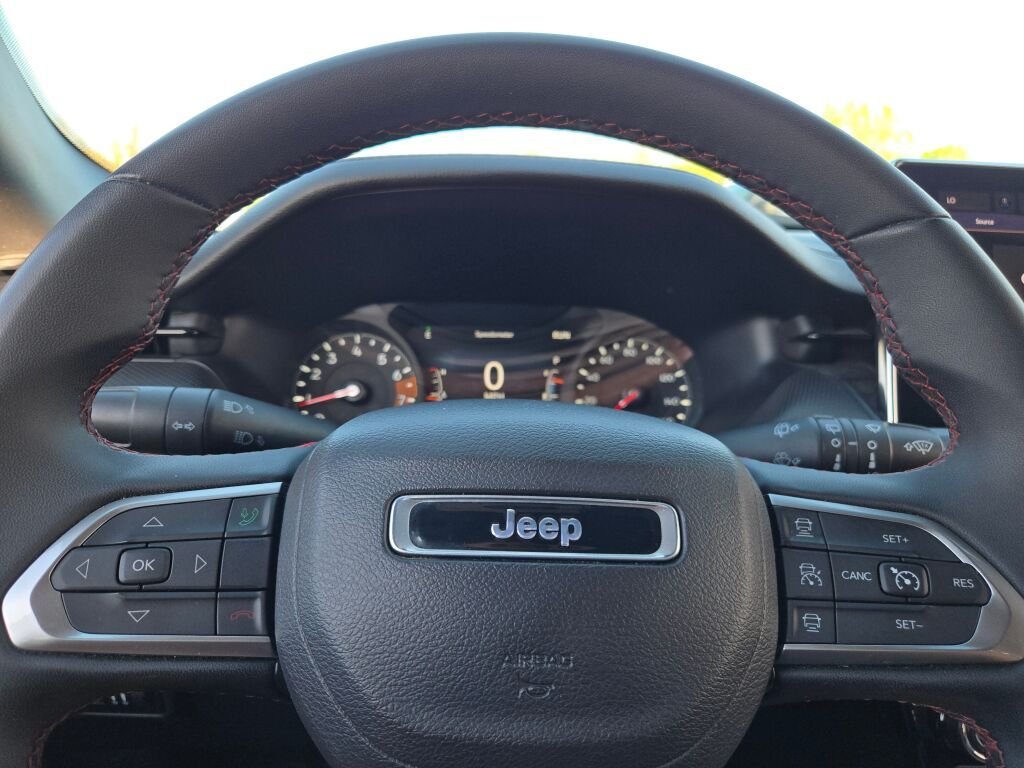Used 2024 Silver Jeep Trailhawk image 28