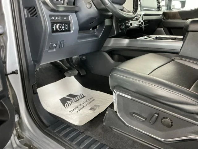 Used 2024 Iconic Silver Metallic Ford Lariat image 18