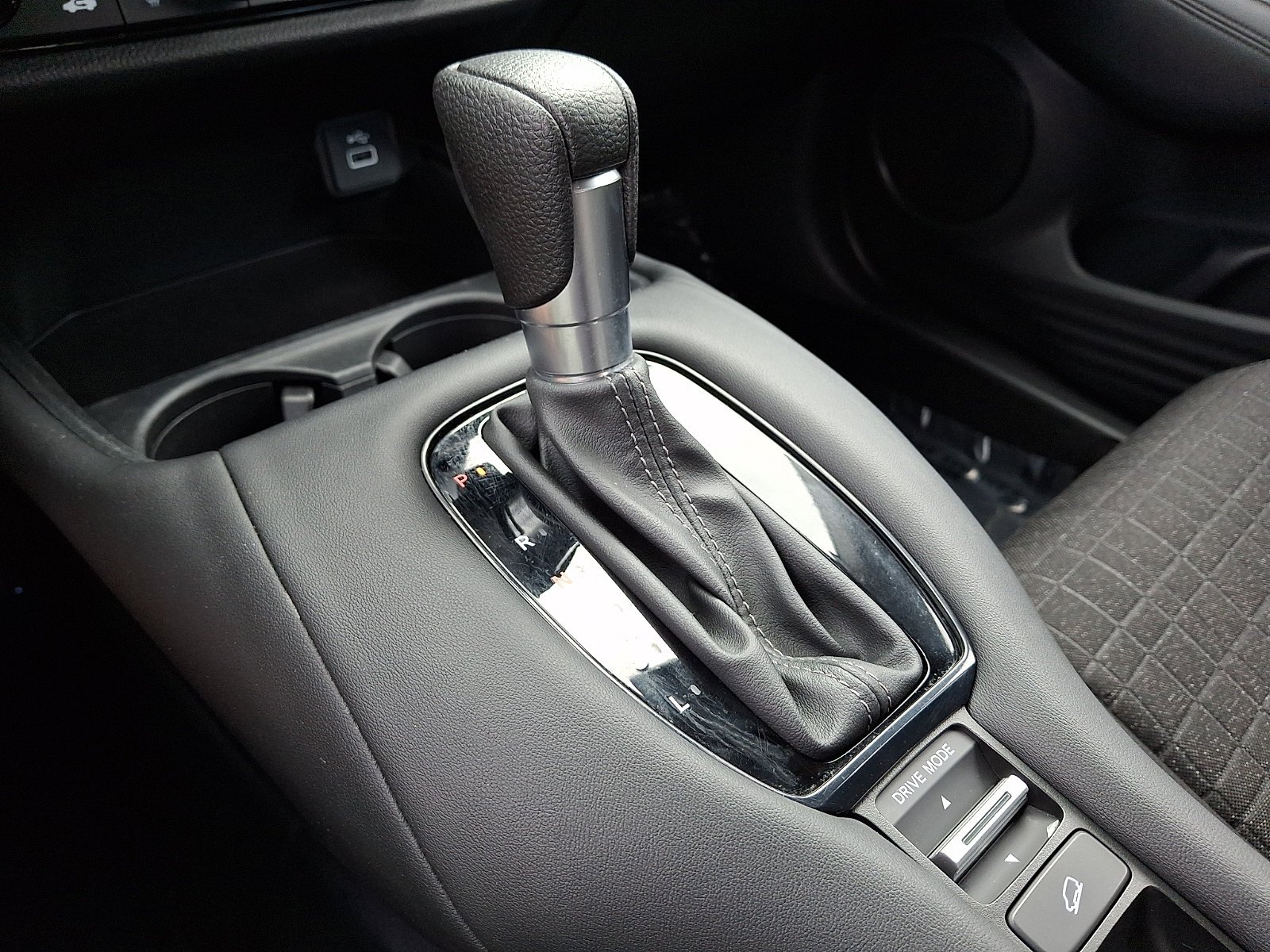 2023 Honda HR-V LX - Photo 13