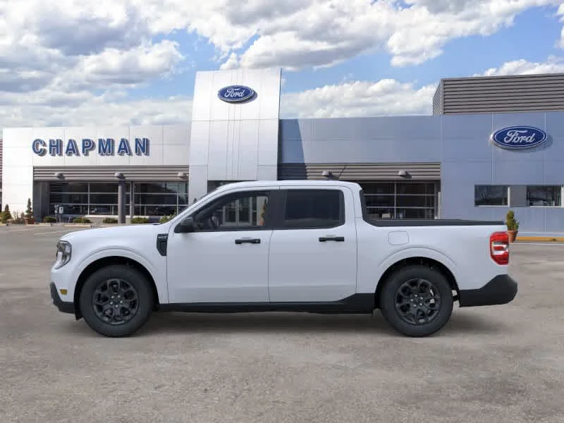 New 2026 Space White Metallic Ford XLT image 3