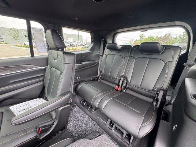 New 2026 Bright White Clear-Coat Exterior Paint Jeep 85th Anniversary Edition image 47