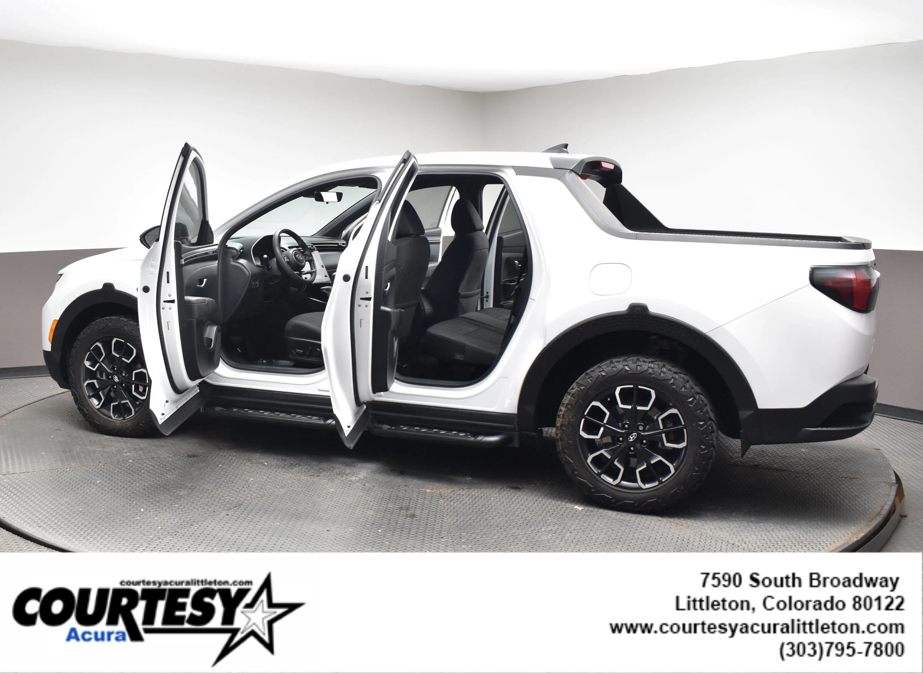 Used 2024 Atlas White Hyundai SEL image 35