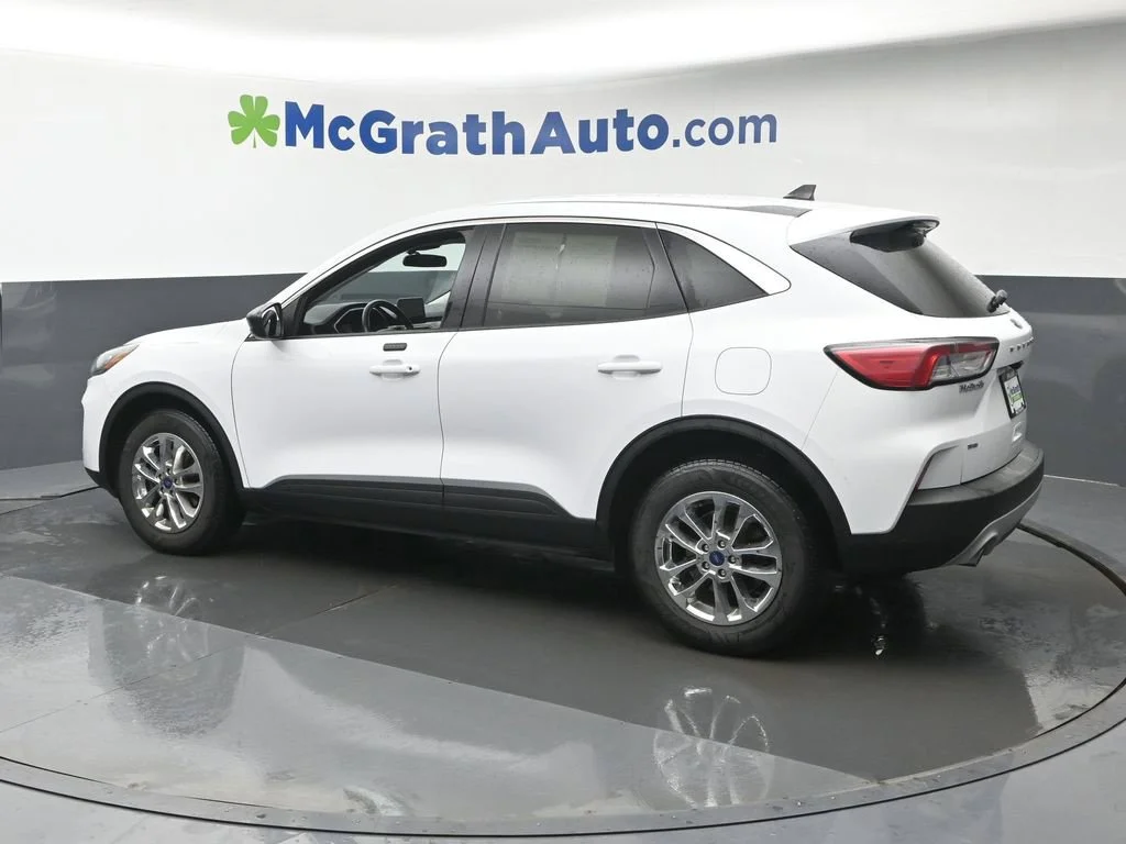 Certified Used 2022 White Ford SE image 25