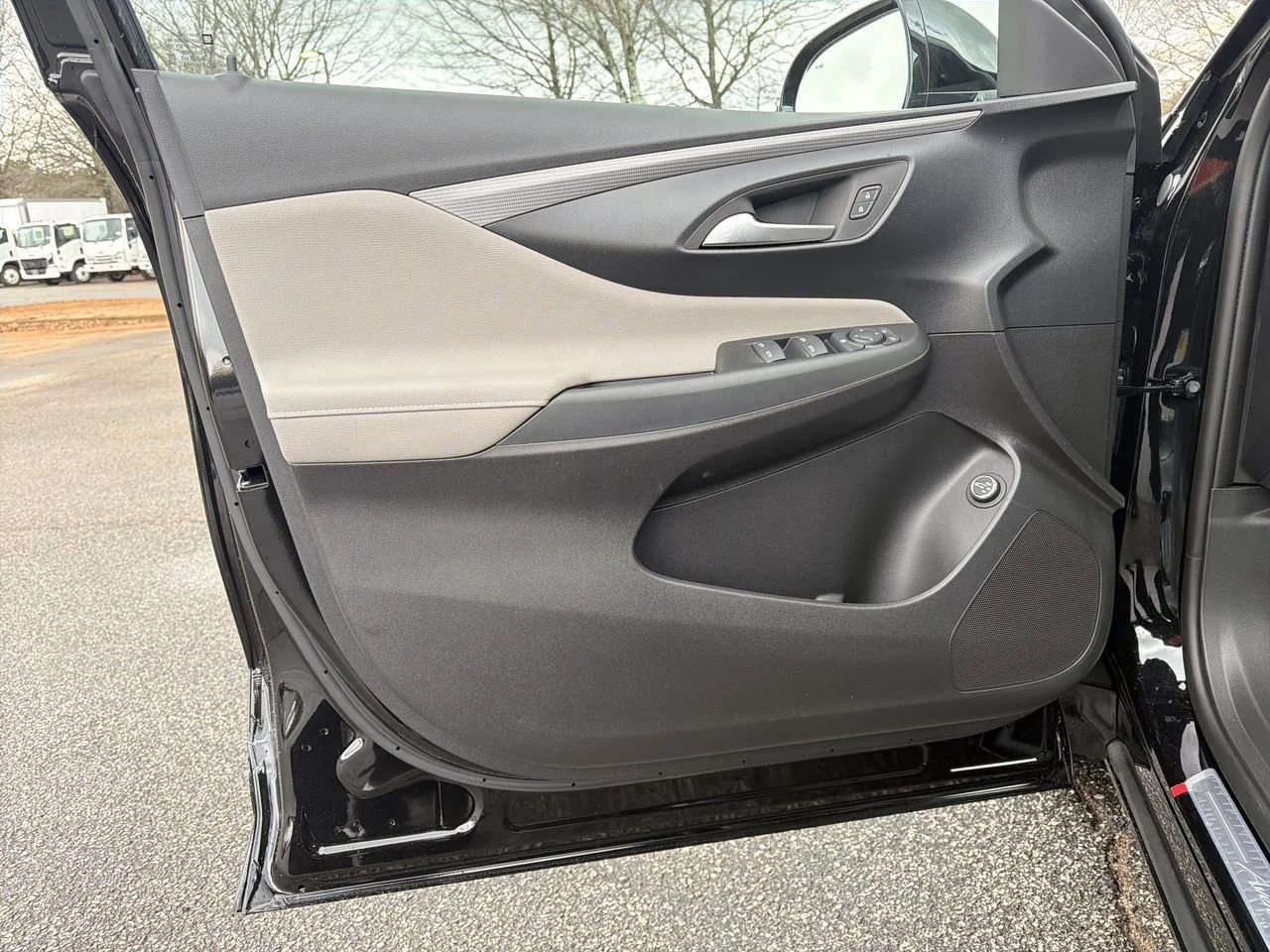 New 2026 Ebony Twilight Metallic Buick Avenir image 18