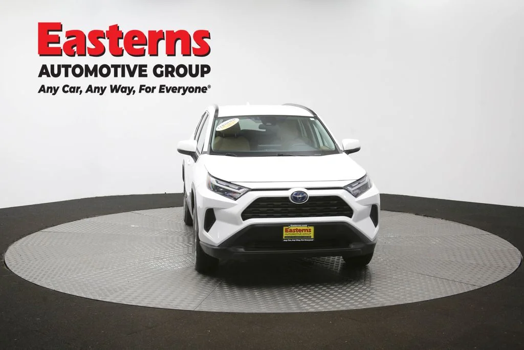 Used 2023 White Toyota LE image 50