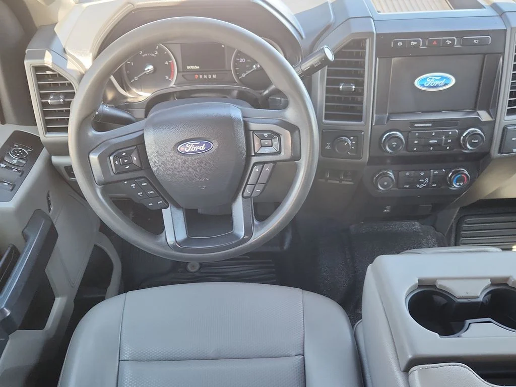Used 2022 White Ford XL image 9