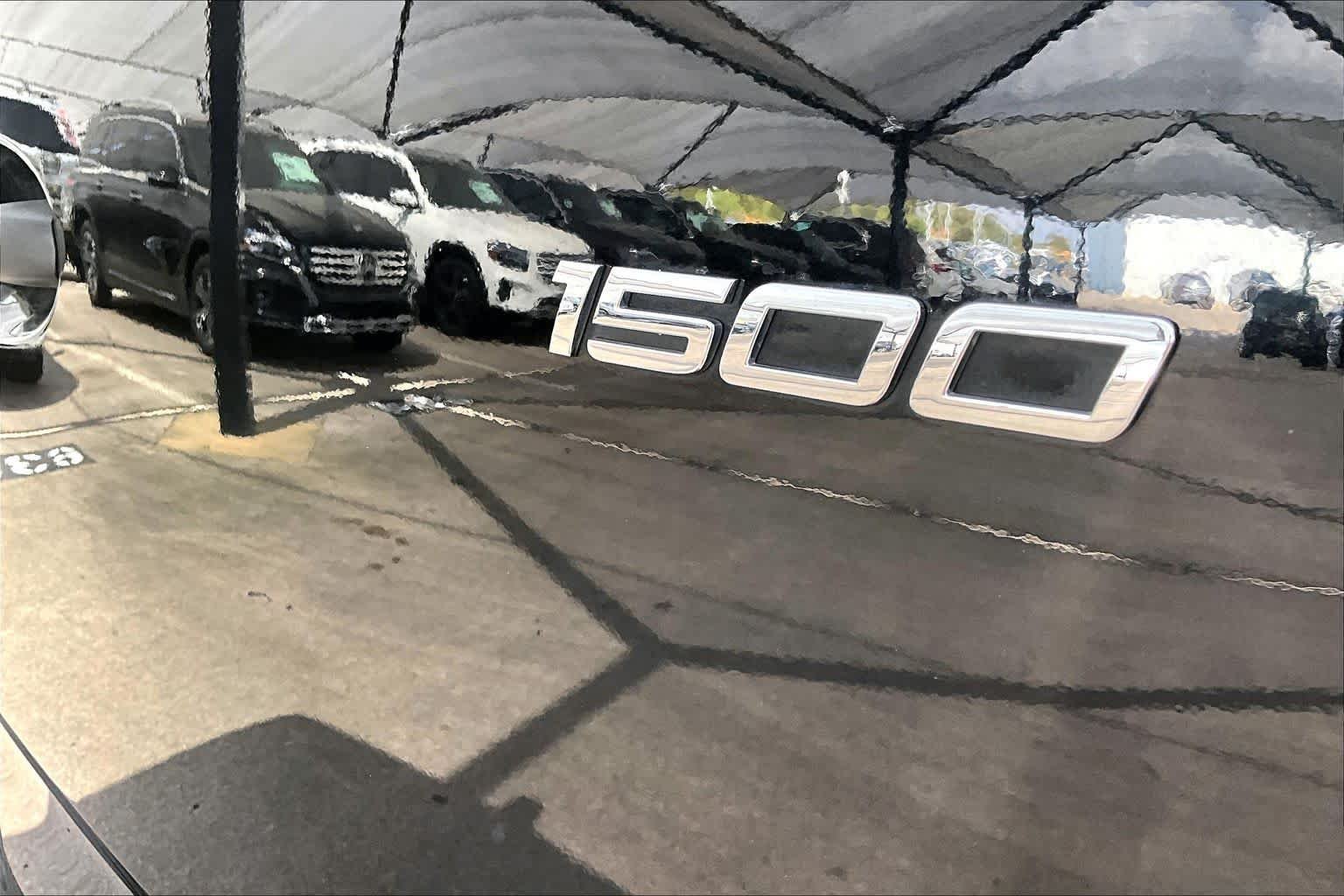 Used 2023 Obsidian Black Metallic Mercedes-Benz  image 10