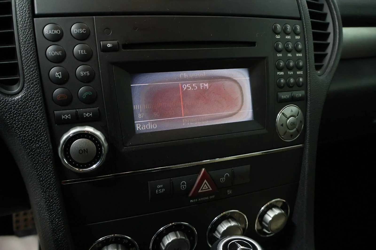 Used 2009 Arctic White Mercedes-Benz 3.0L image 25