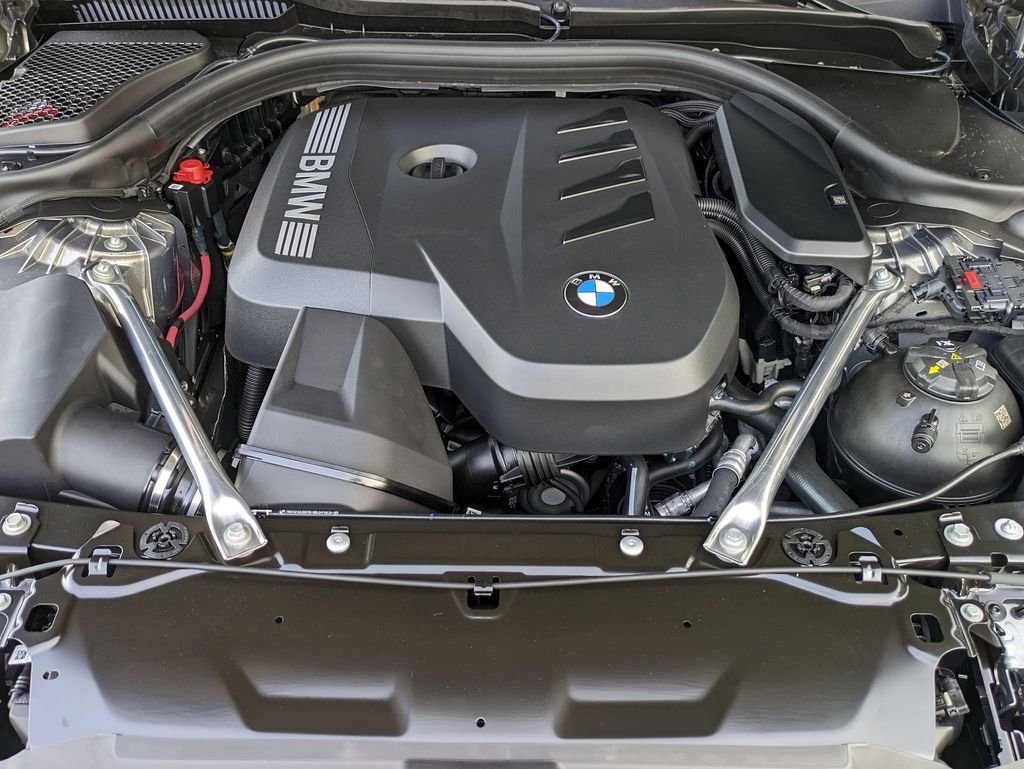 2026 BMW 5 Series 530i - Photo 9