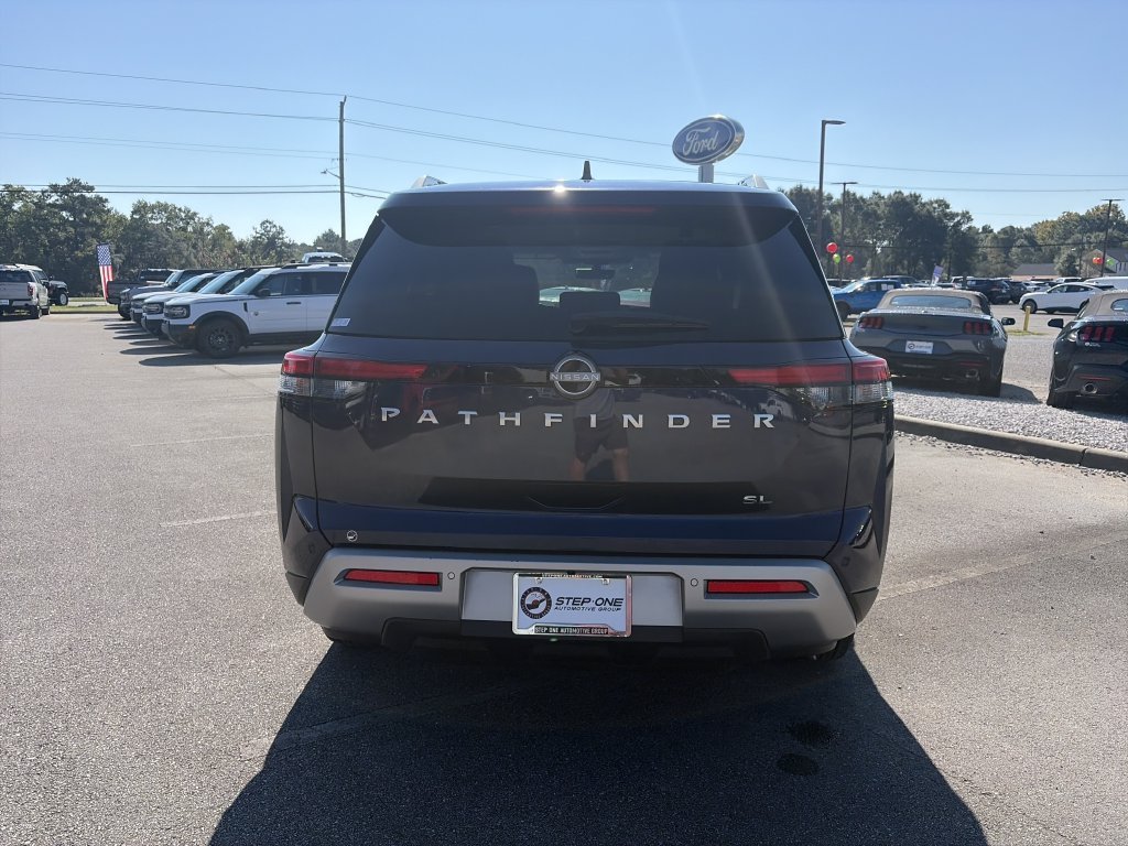 Used 2025 Blue Nissan SL image 6