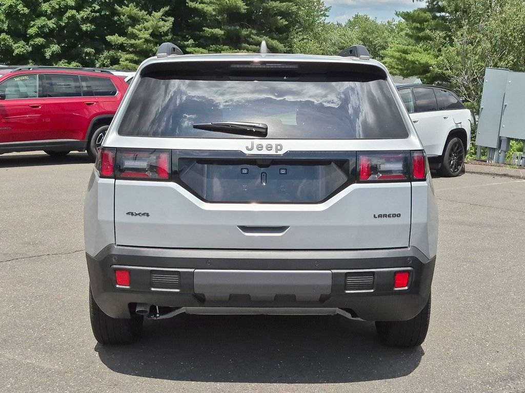 New 2026 Silver Zynith Clear-Coat Exterior Paint Jeep Laredo image 4
