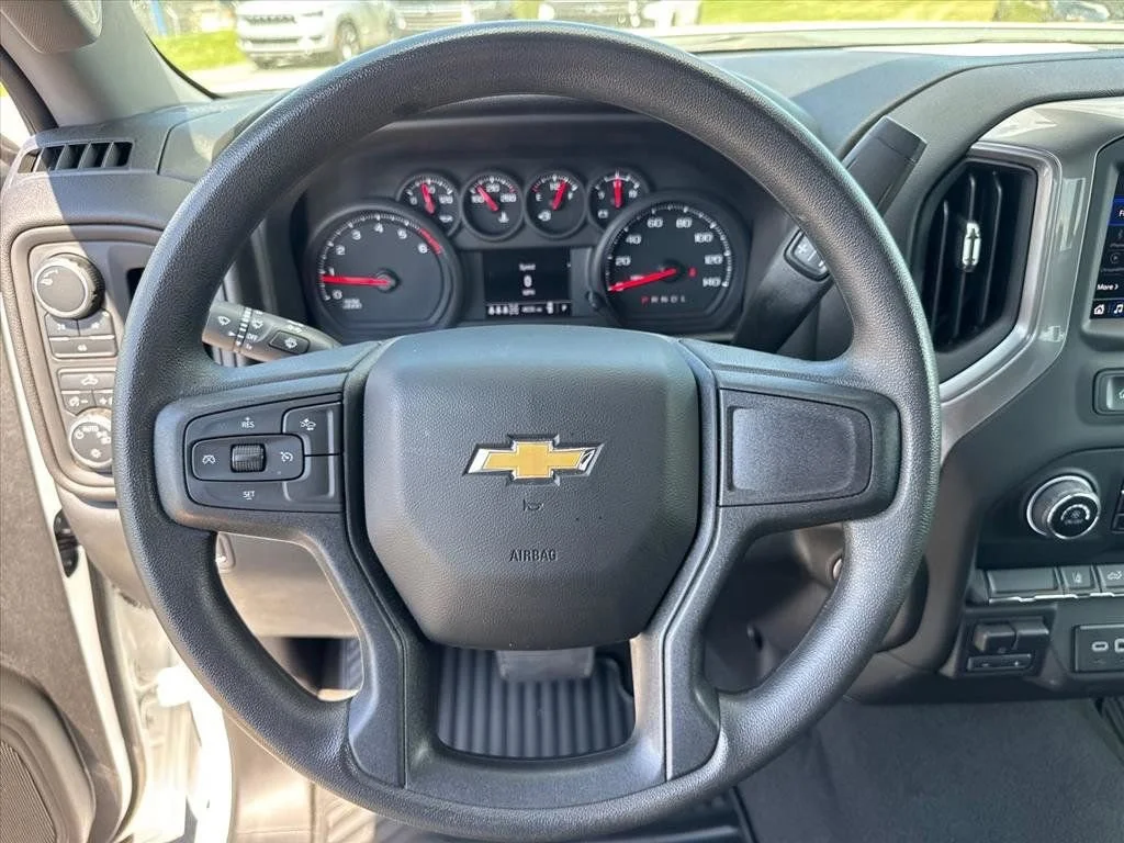 2025 Chevrolet Silverado 2500HD Custom - Photo 21