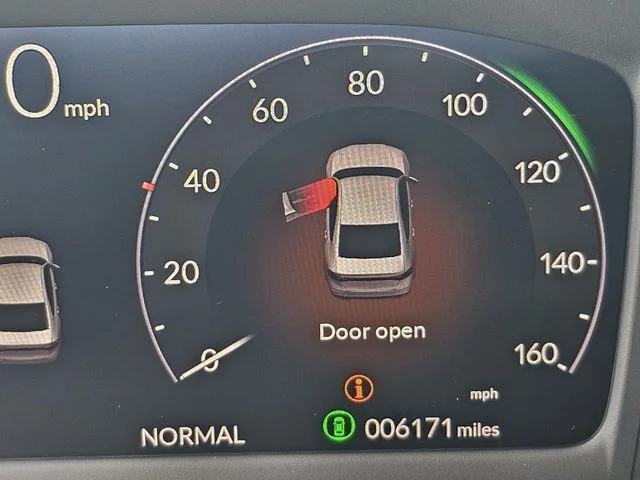 Used 2025  Honda Sport image 30