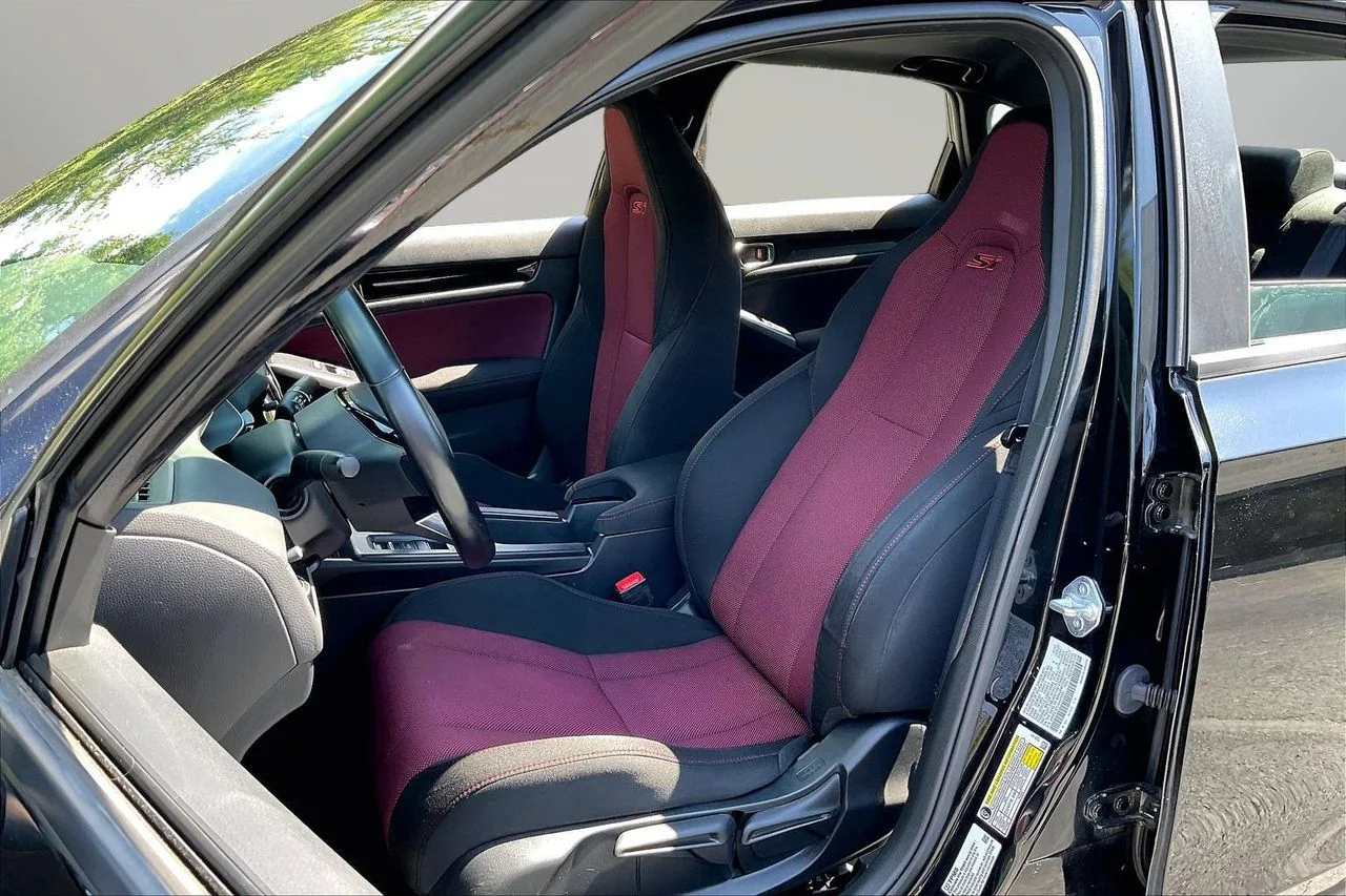 Used 2022  Honda Si image 20