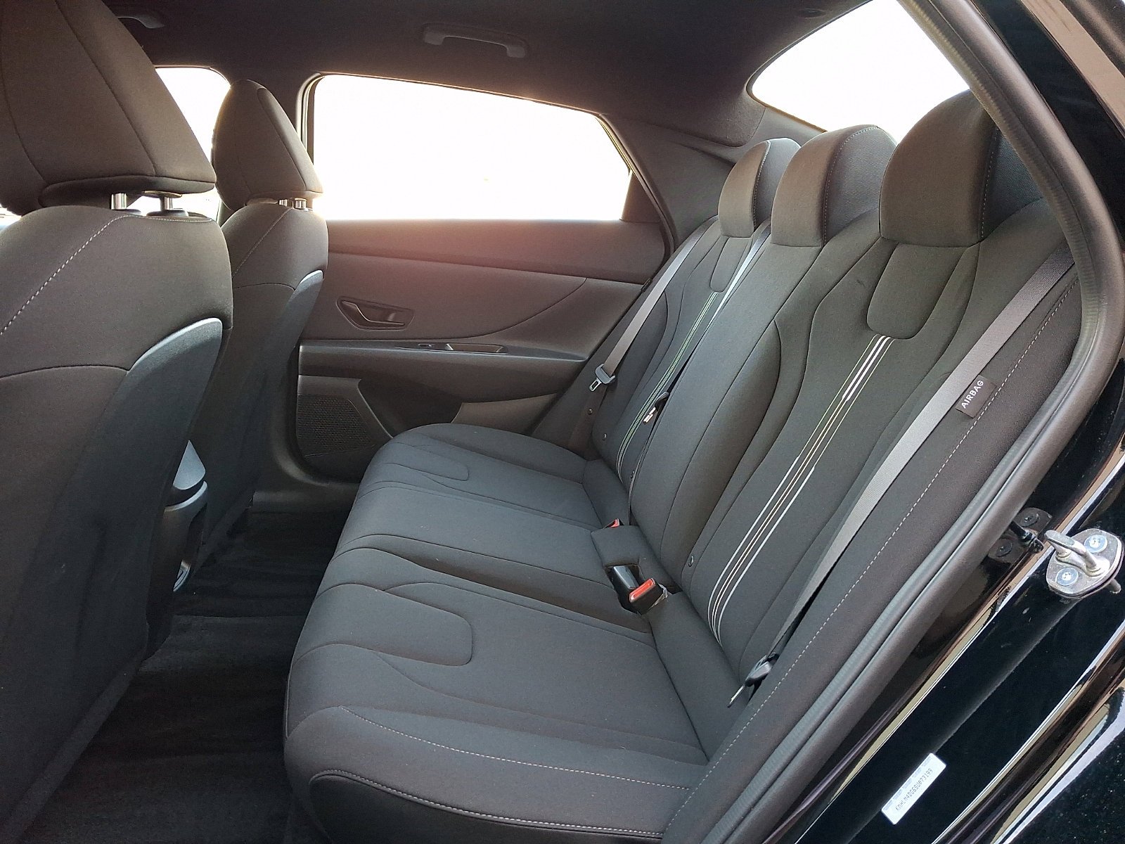 Used 2025 Abyss Black Hyundai SEL Sport image 9