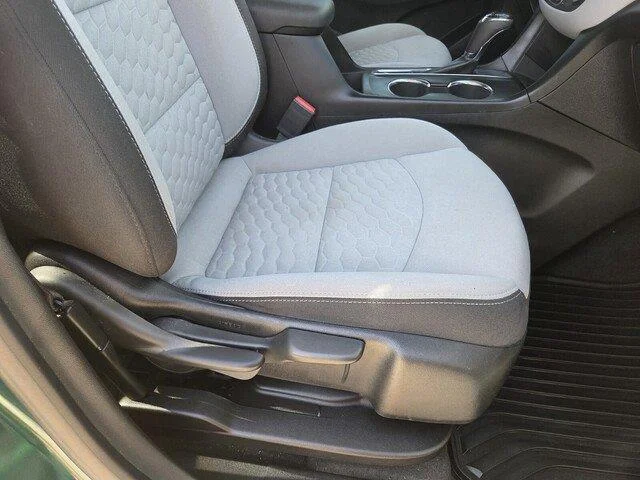 Used 2019 Ivy Metallic Chevrolet LS image 28