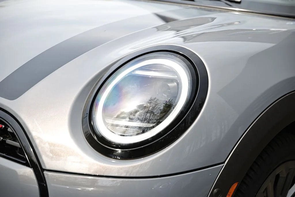 New 2026 Copper Grey Metallic MINI Signature Plus image 13