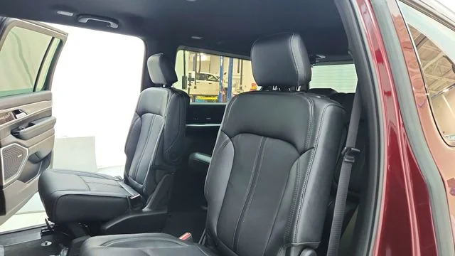 New 2026 Velvet Red Pearlcoat (DISC) Jeep Limited Altitude image 21
