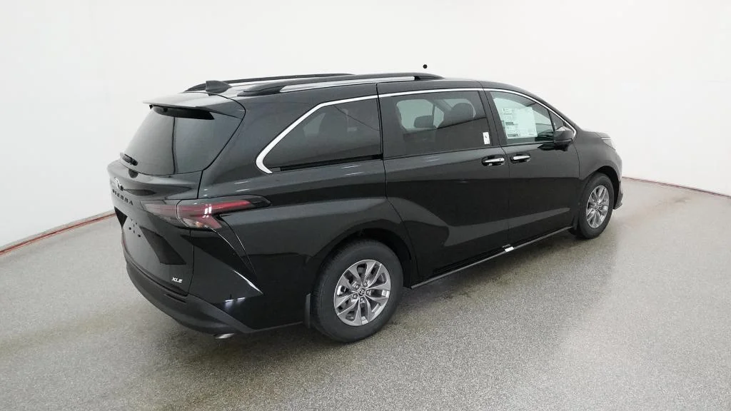 New 2026 Midnight Black Metallic Toyota XLE image 20