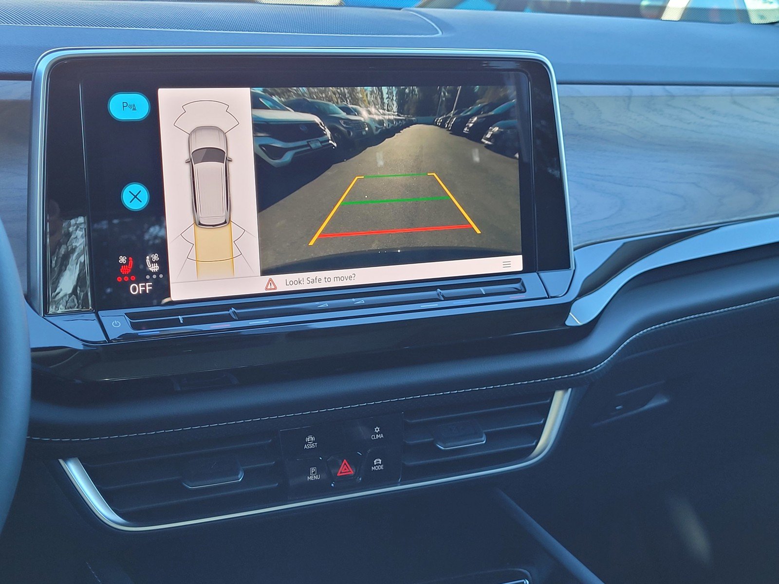 New 2025 Black Volkswagen 2.0T SE w/Technology image 11