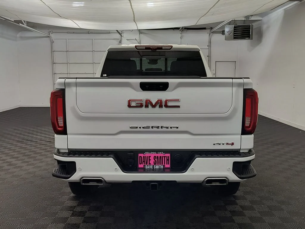 Used 2022 Summit White GMC AT4 image 10