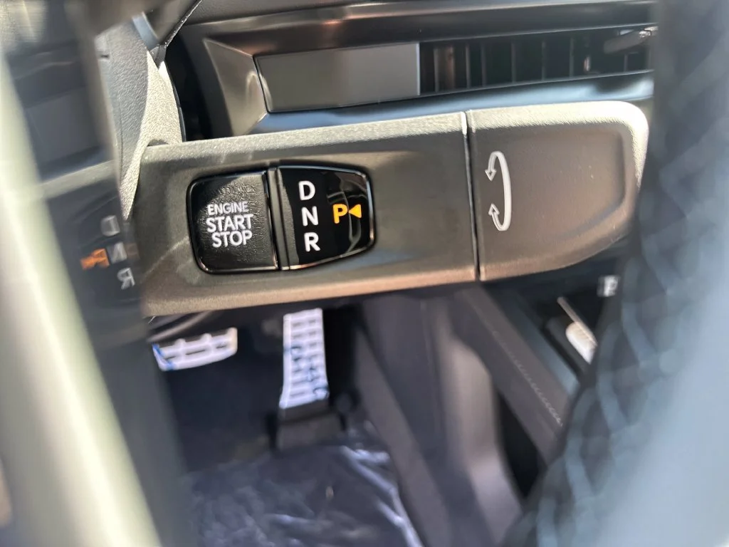 New 2027 Glacial White Pearl Kia X-LINE SX PRESTIGE image 24